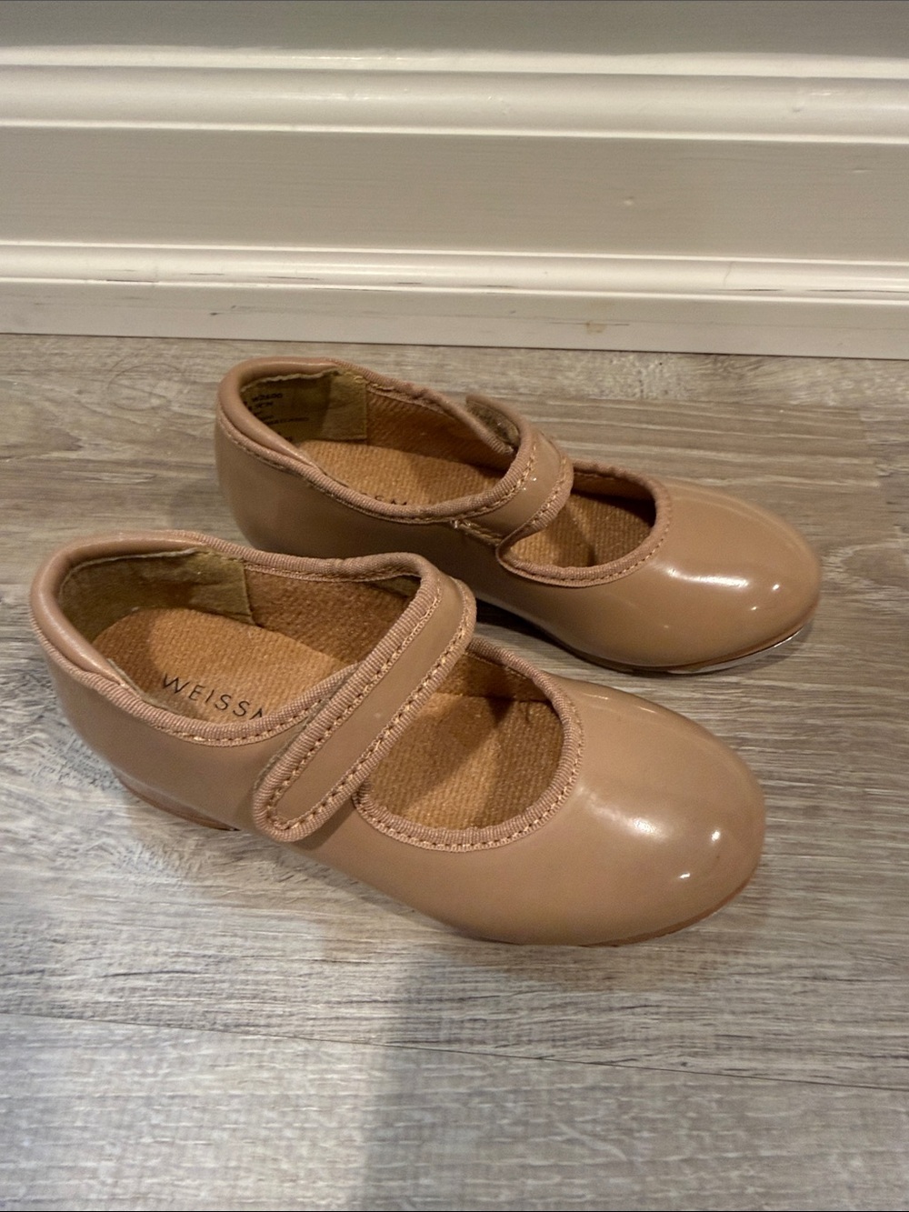 Weissman Girls' Nude Patent tap shoes